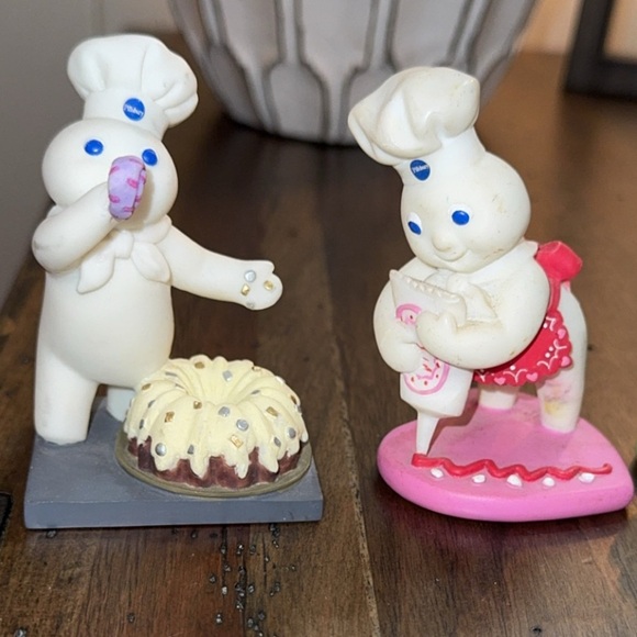 VTG Pillsbury Doughboy Figurines Monthly Calendar/The Danbury Mint Collectible - Picture 3 of 6